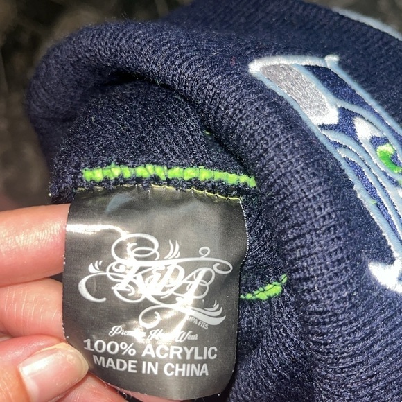 Seattle Seahawks toboggan knit hat - Picture 6 of 6